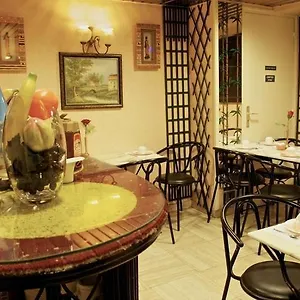 Hotel Voltaire